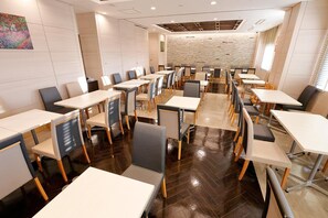 Breakfast and dinner served - Richmond Hotel Premier Musashikosugi (Kawasaki)