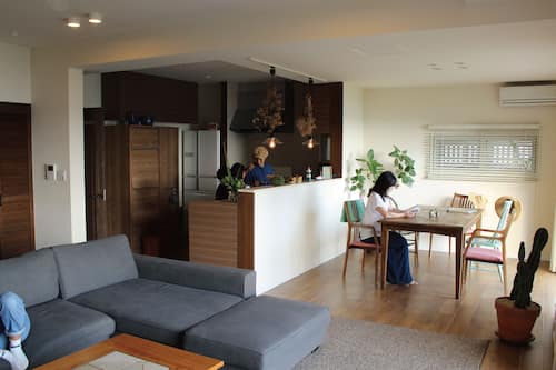 Executive Villa, 2 Bedrooms, Non Smoking (Extra 2 Japanese Futon) | Living area