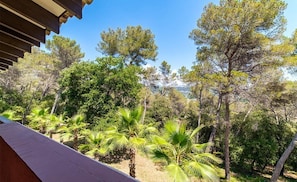 In-room safe, iron/ironing board, free WiFi, bed sheets - Belambra Clubs La Colle-sur-Loup - Les Terrasses De Saint-Paul De Vence (La Colle-sur-Loup)