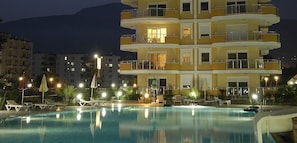 Seasonal outdoor pool, pool loungers - Cebeci Residence 8 (Alanya)