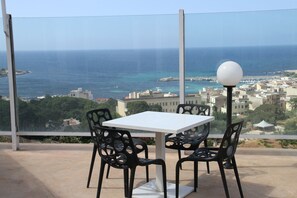 Terrace/patio - M'ama Holiday Rooms (Palermo)