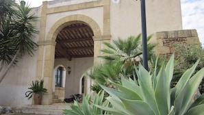 Front of property - Casale Alma (Marsala)