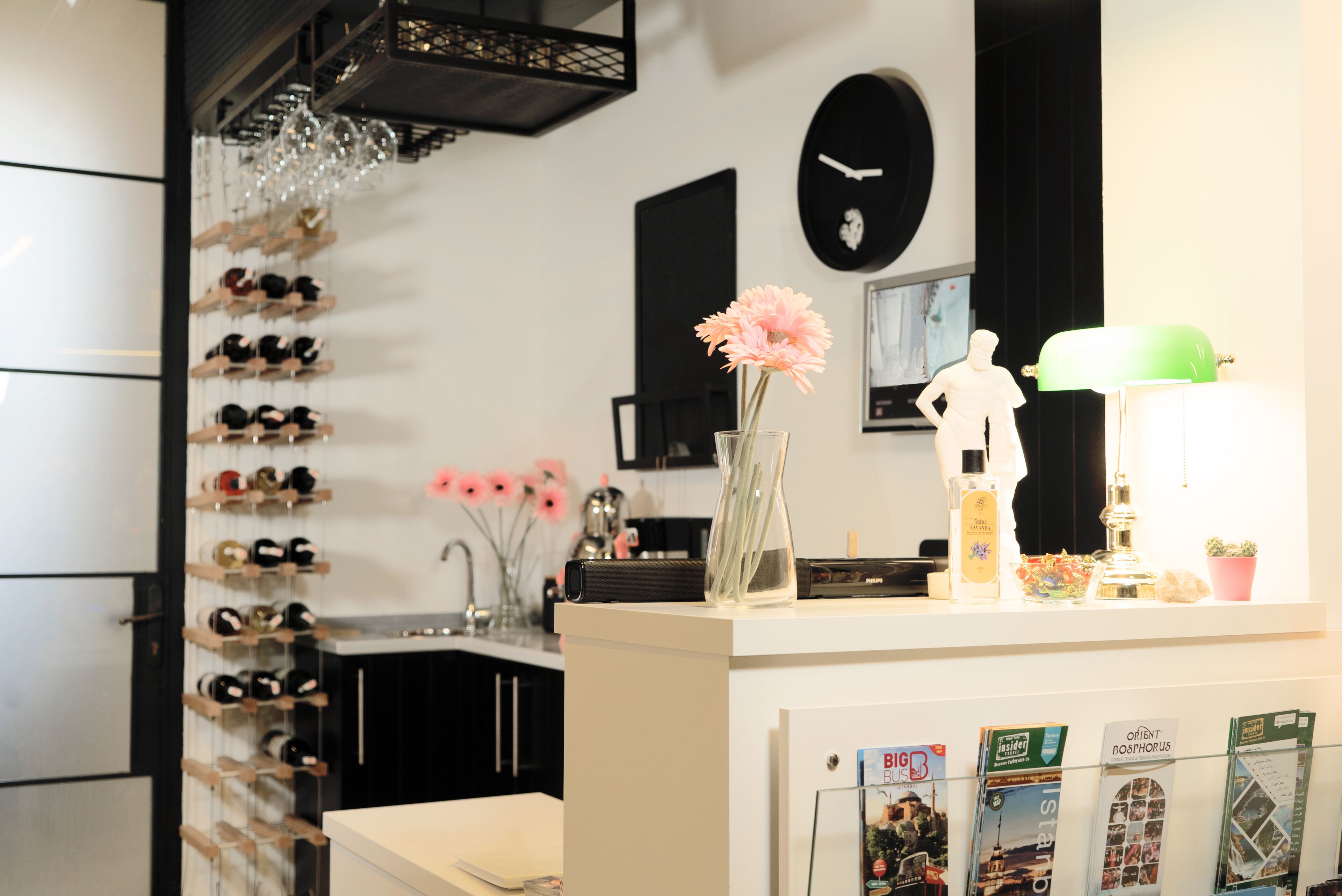 Foto - Magnova Studios