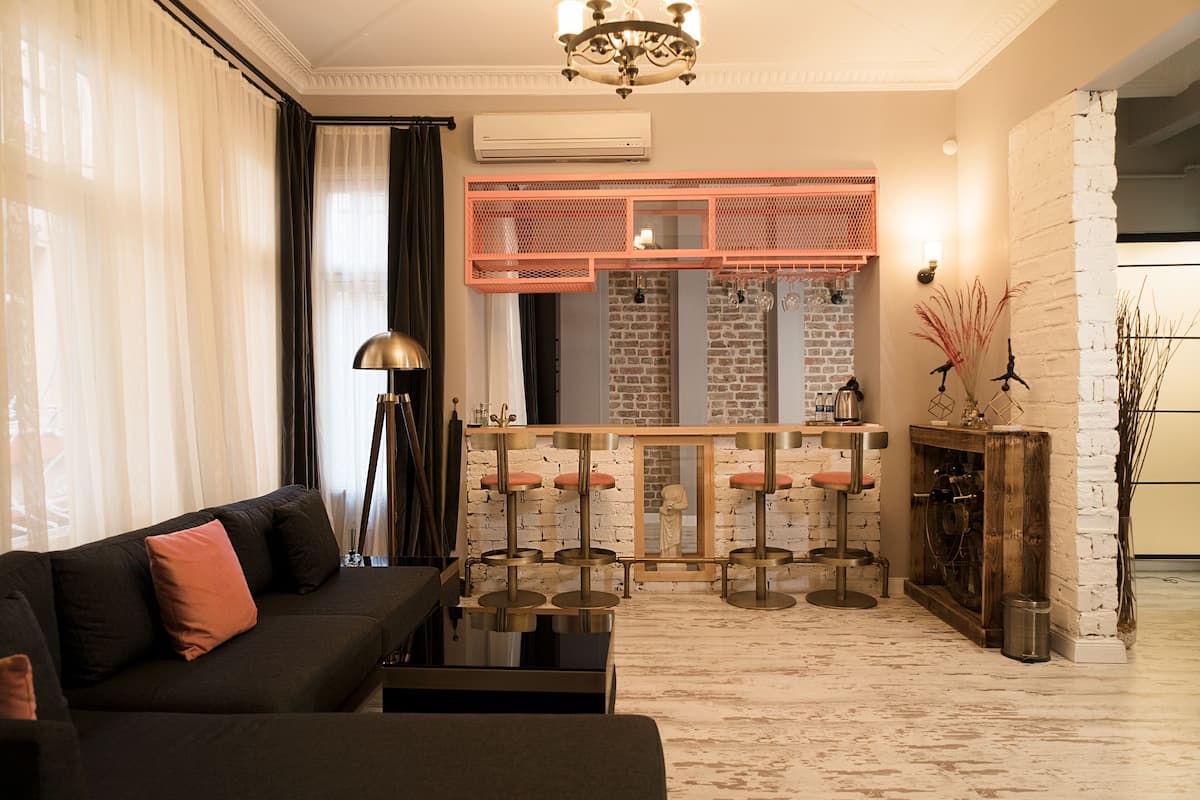Luxury Studio with Turkish Bath | Luxe beddengoed, Select Comfort-bedden, een minibar