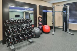 Fitness facility - Hampton Inn & Suites Altoona-Des Moines (Altoona)
