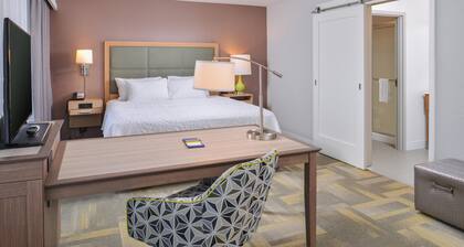 Hampton Inn & Suites Altoona-Des Moines