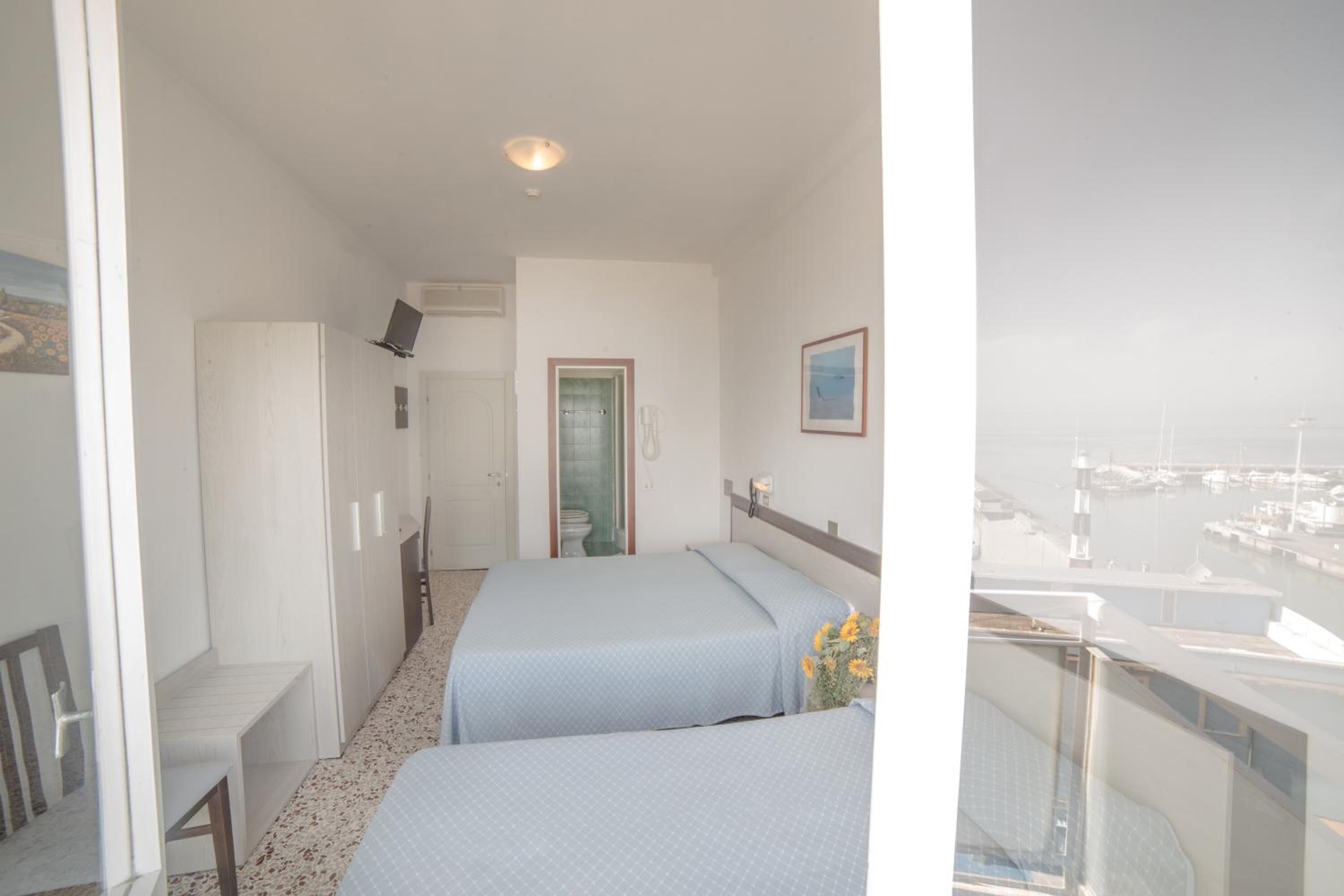 egyptian cotton sheets, in-room safe, desk, free wifi