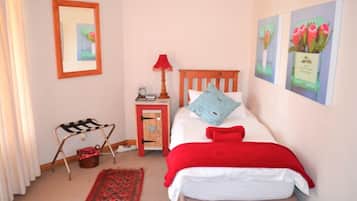 Standard Single Room, 1 Bedroom, Mountain View | Premium bedding, iron/ironing board, free WiFi