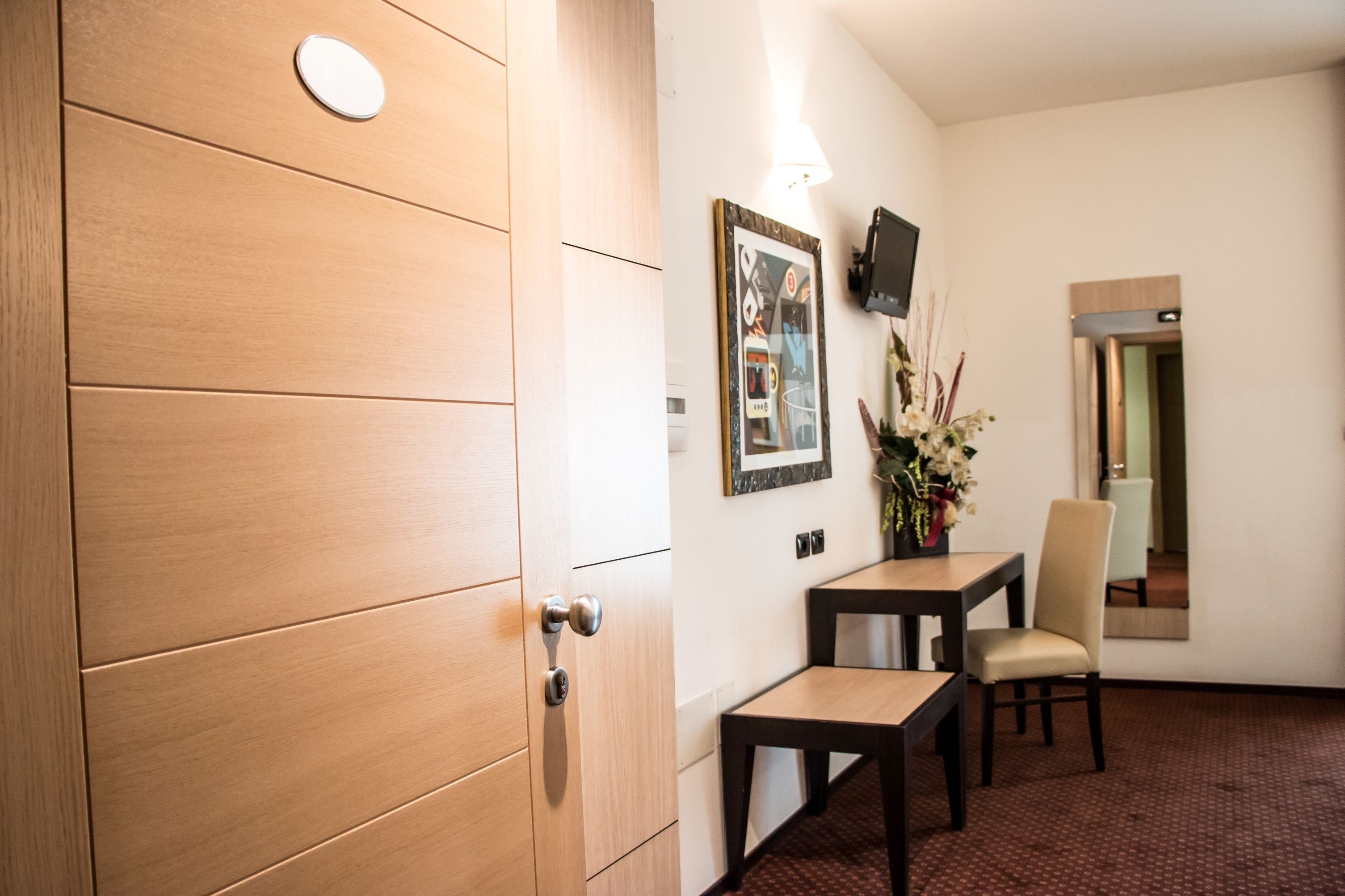 minibar, in-room safe, desk, blackout curtains