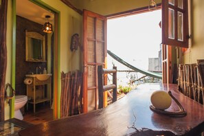 Studio, terassi (Estancia) | NÀkymÀ kaupungille