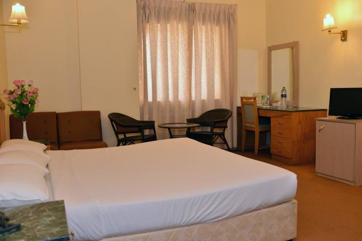 In-room safe, desk, soundproofing, iron/ironing board (on request)