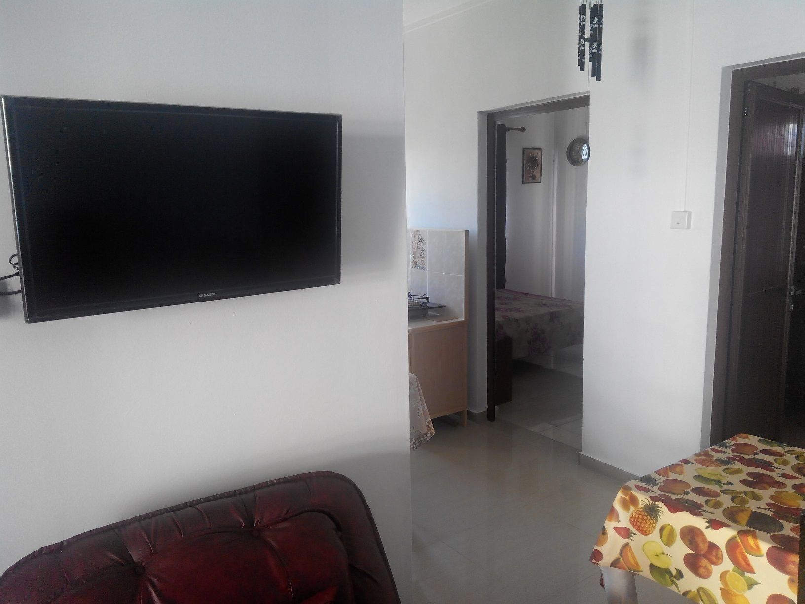 Traditional Room, 3 Bedrooms, Smoking, Pool View | Living room | Flat-screen TV