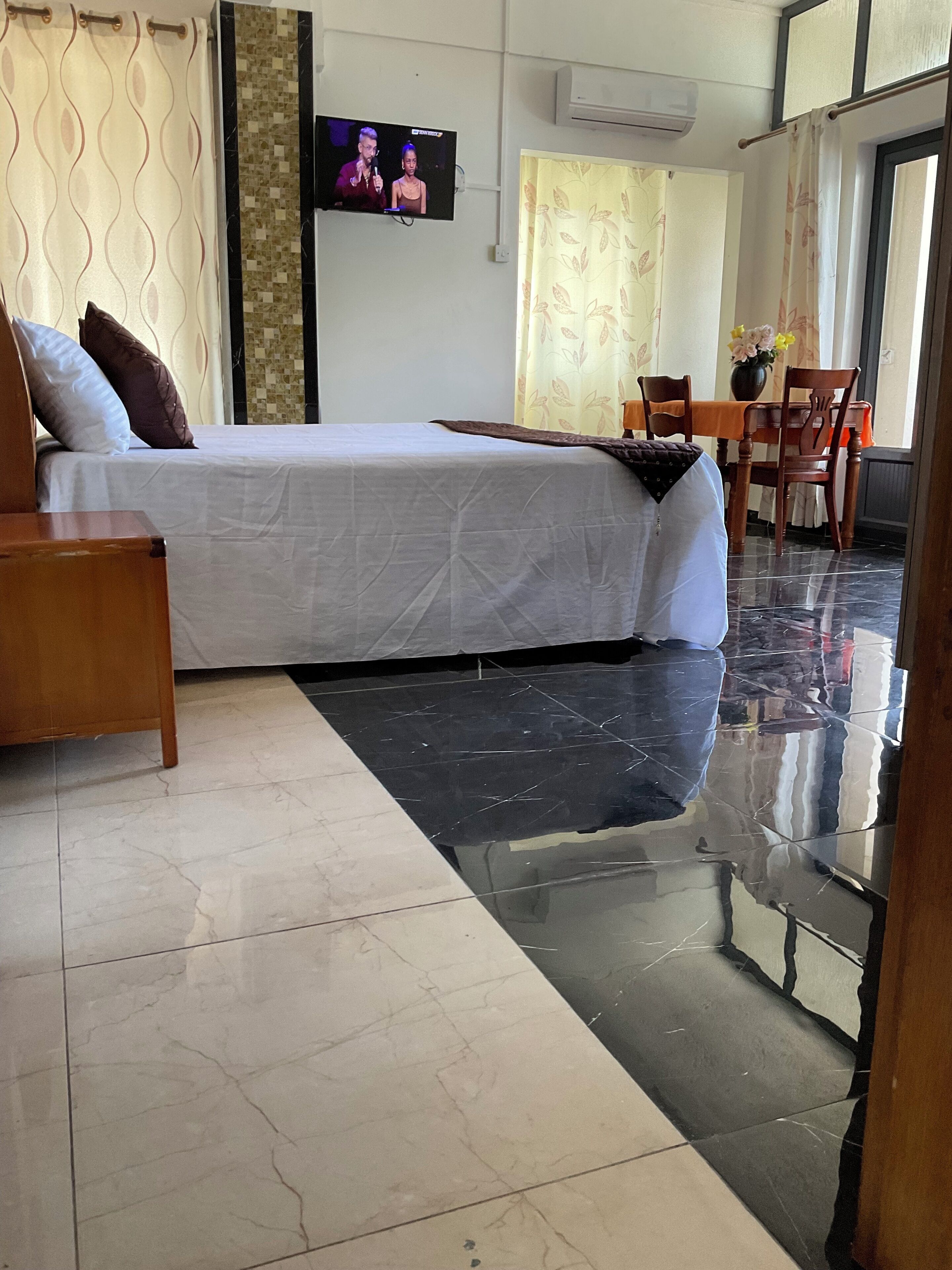Deluxe Room, 1 King Bed, Resort View | Laptop workspace, iron/ironing board, free WiFi