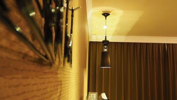 Classic Suite (Check-in after 6PM) | Blackout drapes, soundproofing, free WiFi, bed sheets