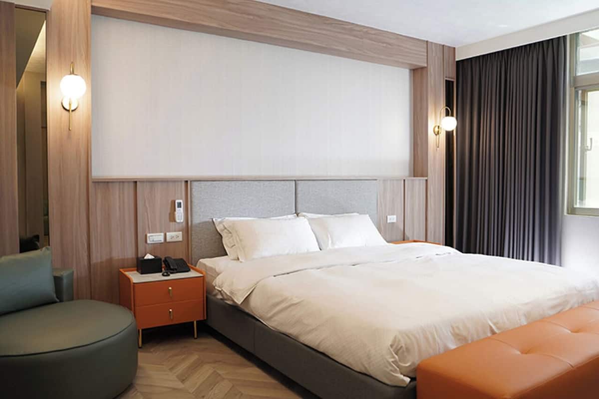 1 habitación, cortinas blackout y sistema de insonorización