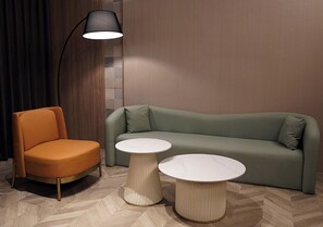 Cortinas blackout, sistema de insonorización y wifi gratis 