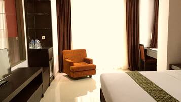 In-room safe, desk, rollaway beds, free WiFi