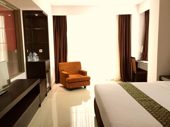 In-room safe, desk, rollaway beds, free WiFi