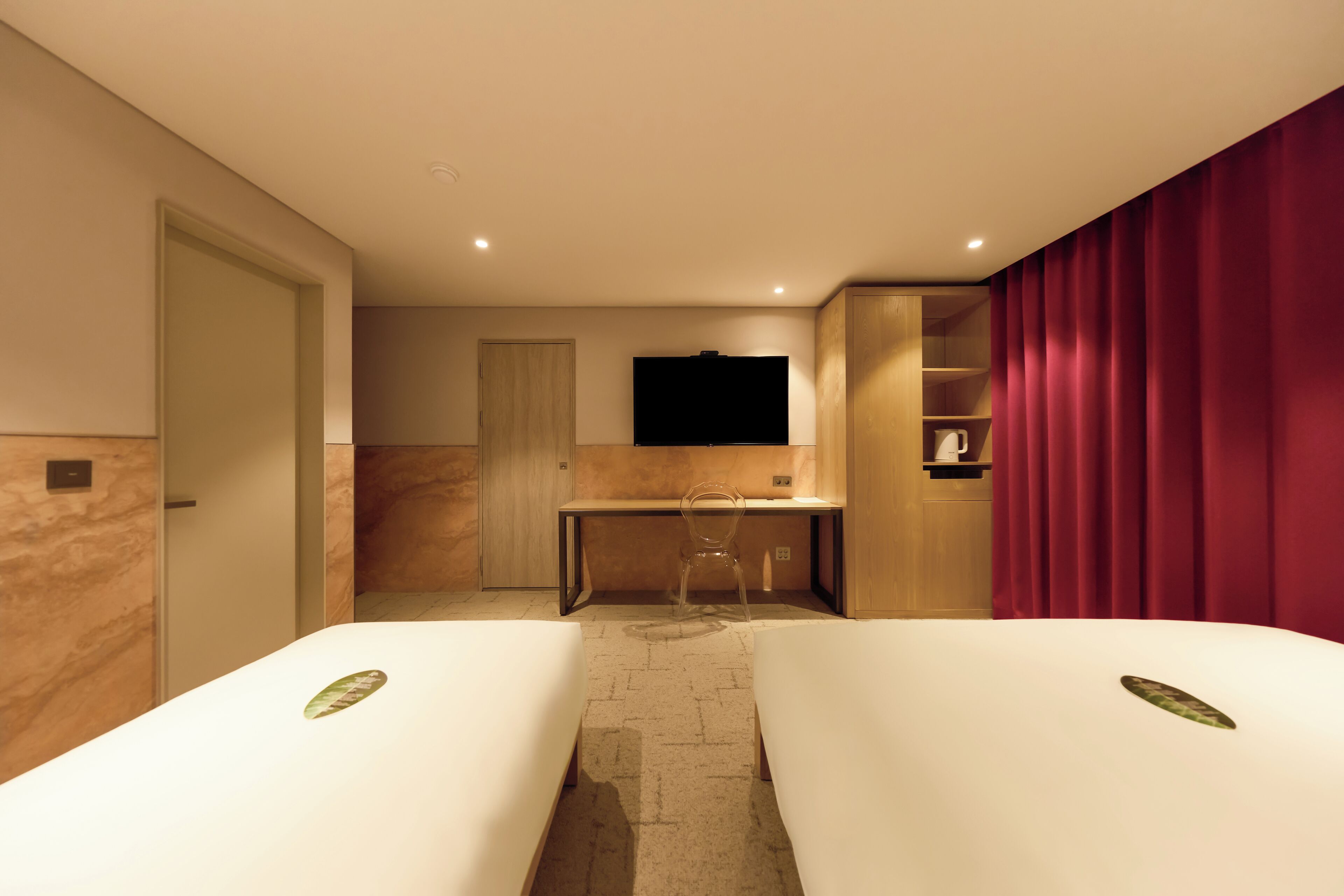 superior triple | 1 bedroom, premium bedding, individually decorated