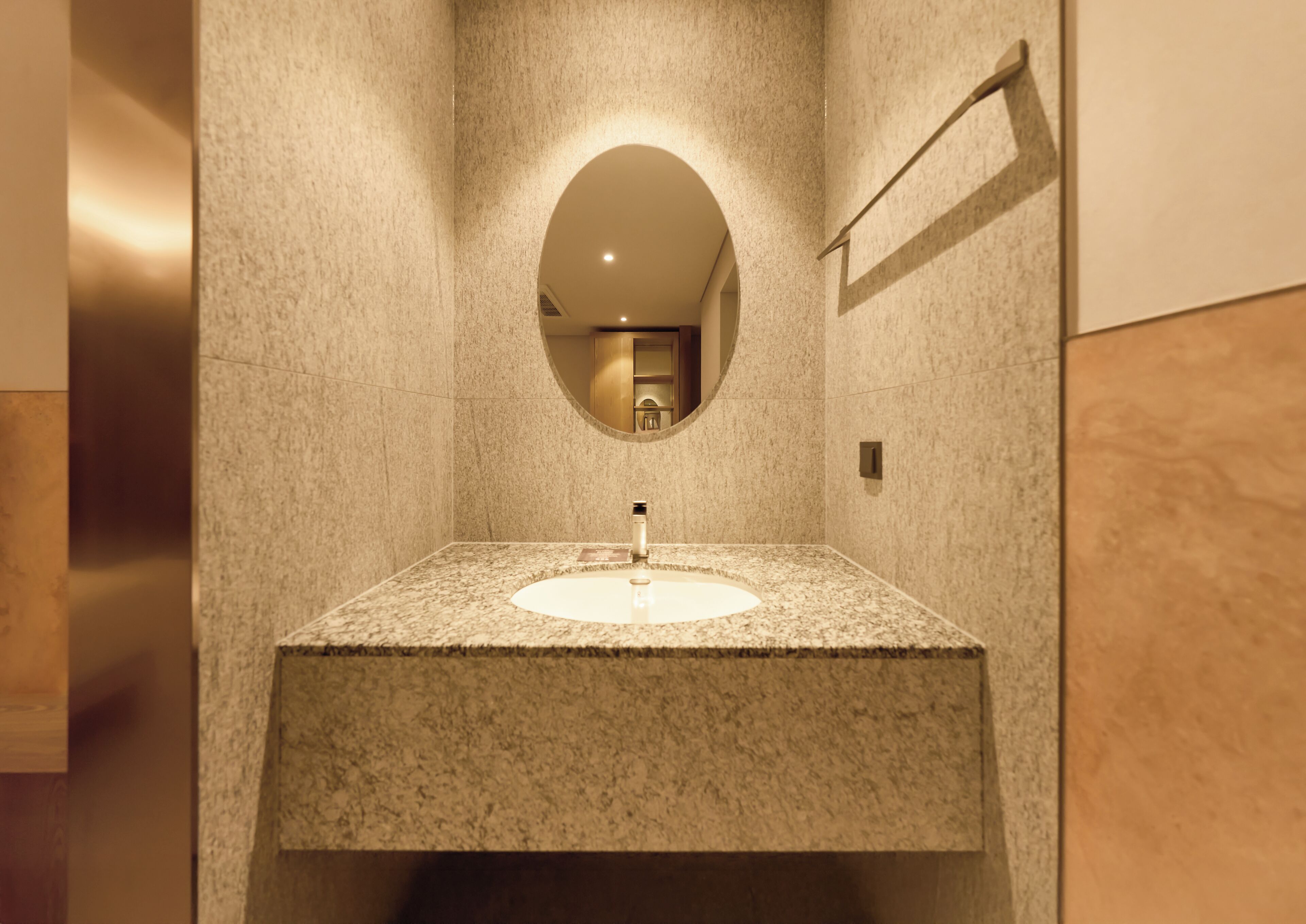 premier suite | bathroom | shower, hair dryer, bathrobes, towels