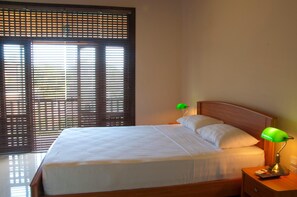Minibar, soundproofing, iron/ironing board, free WiFi - Gamodh Citadel Resort (Anuradhapura)