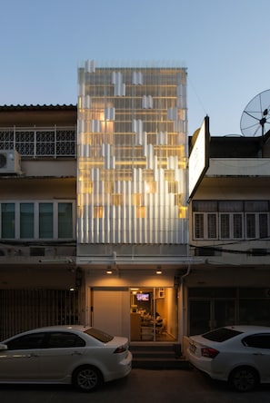 Bagian depan properti