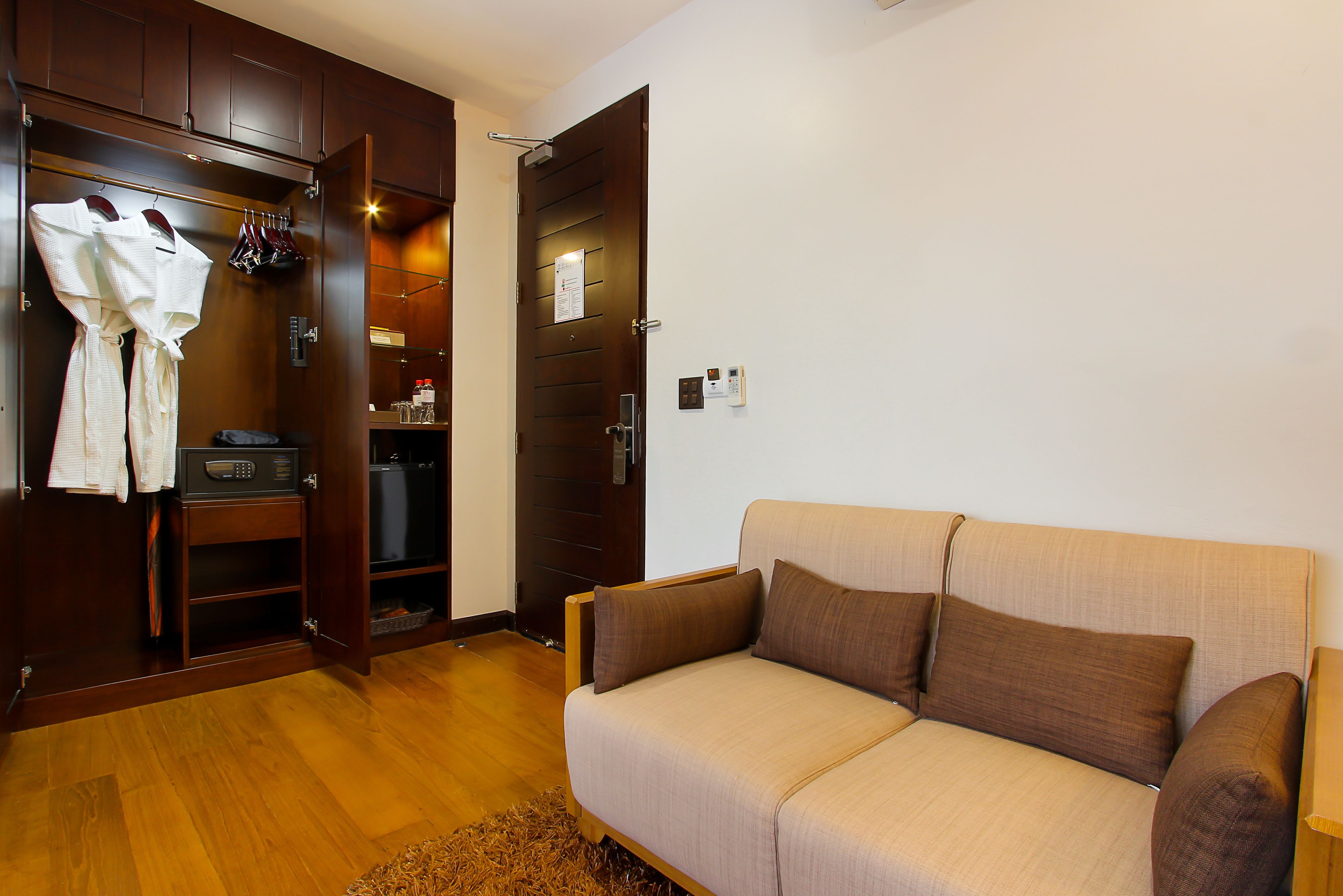 deluxe double room | room amenity