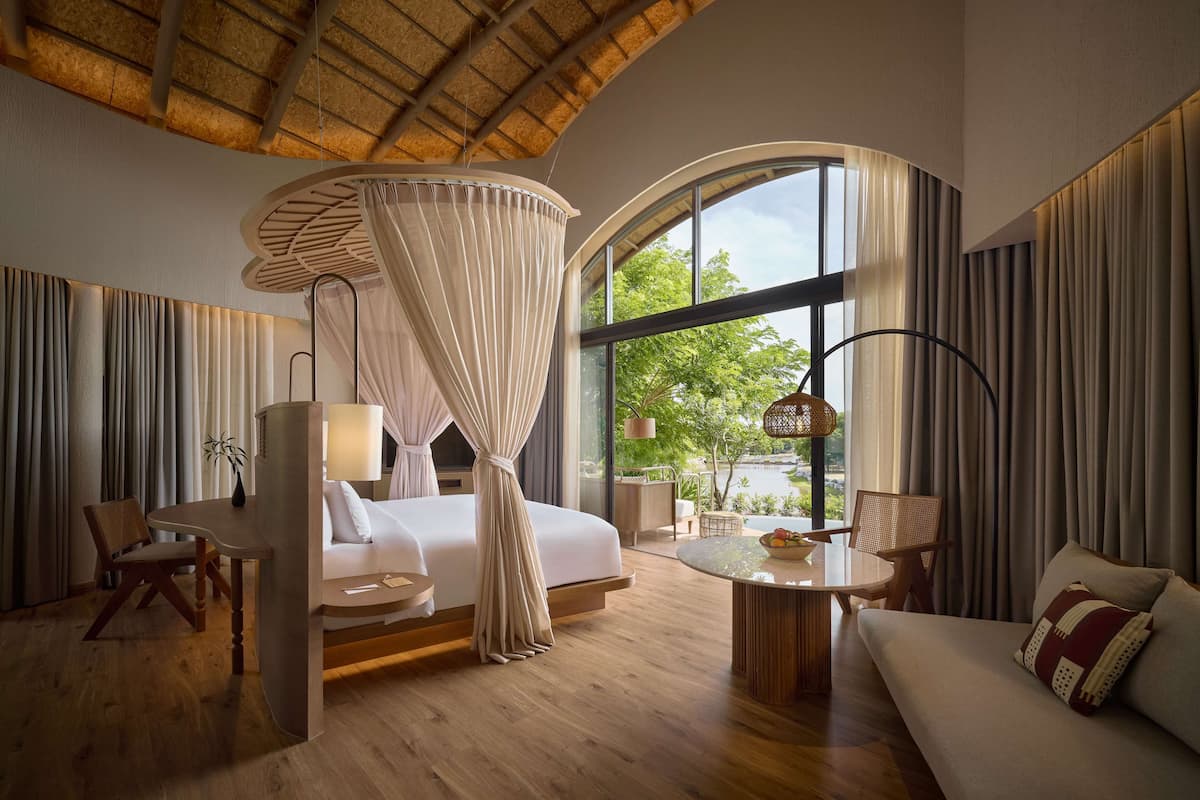 1 bedroom villa | minibar, in-room safe, desk, soundproofing