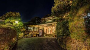 星評価なしの画像、3 / 151、ボタン
