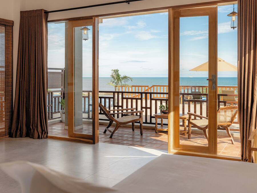 Deluxe Studio Suite, Sea View