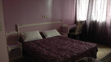 Double or Twin Room | In-room safe, desk, free WiFi