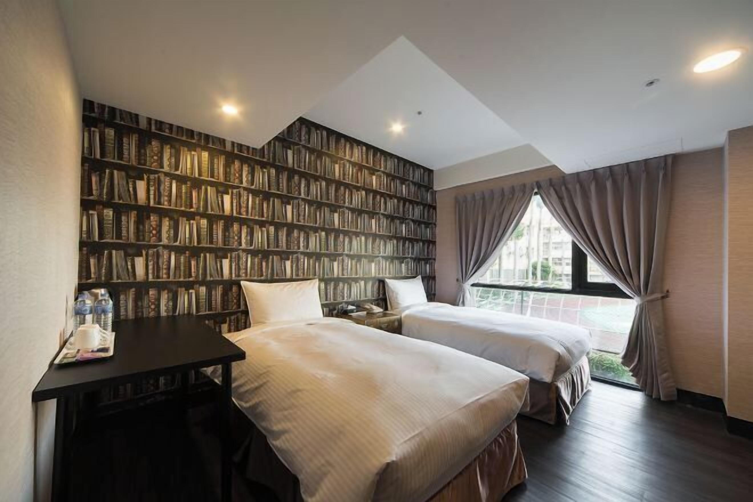 Cubrecamas, wifi gratis y ropa de cama 