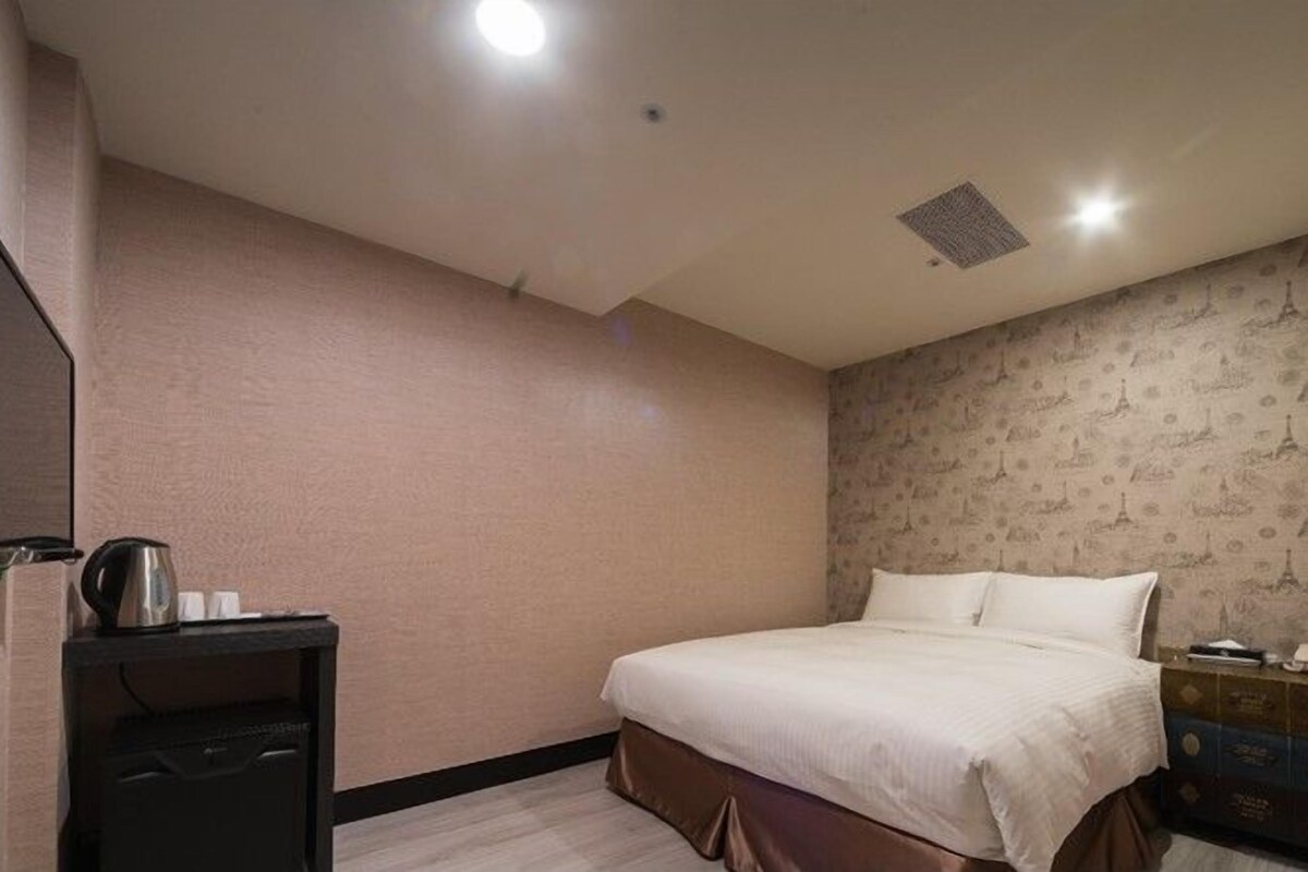 ห้องอีโคโนมีดับเบิล, ไม่มีหน้าต่าง | ผ้านวมขนเป็ด, Wi-Fi ฟรี, ผ้าปูที่นอน