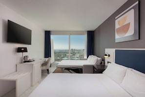 Ropa de cama de alta calidad, colchones viscoelásticos, minibar
