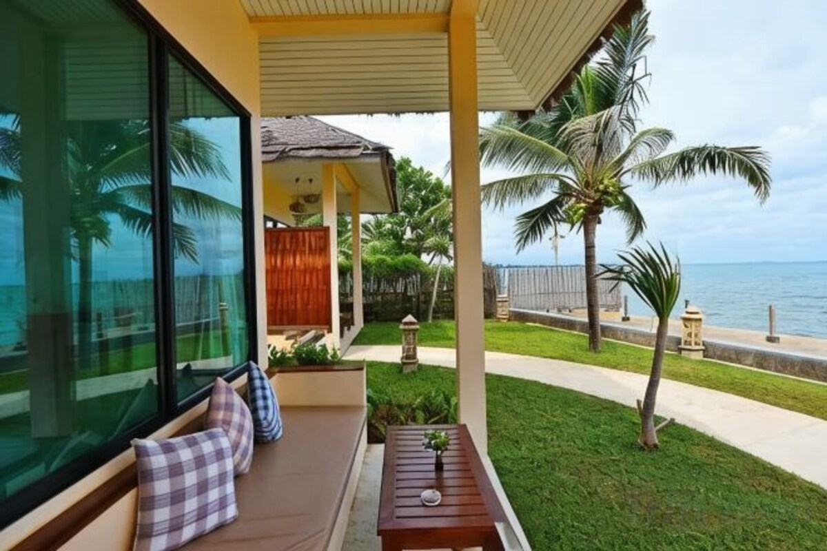 Seafront King Room