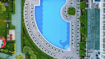 Indoor pool, 2 outdoor pools, pool umbrellas, sun loungers