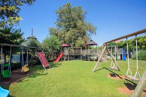 AuĂen-Kinderspielplatz