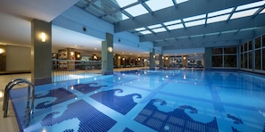 Indoor pool, 2 outdoor pools, pool umbrellas, sun loungers