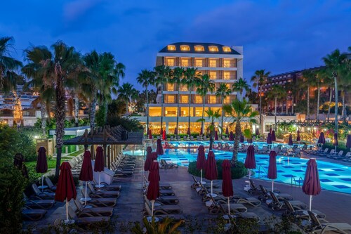 Trendy Palm Beach (Adults Only, 16+)