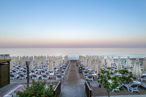 Trendy Side Beach (Adults Only, 16+)