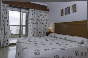 1 bedroom, in-room safe, iron/ironing board, free cots/infant beds - Apartamentos Gemelos 2 - Beninter (Benidorm)