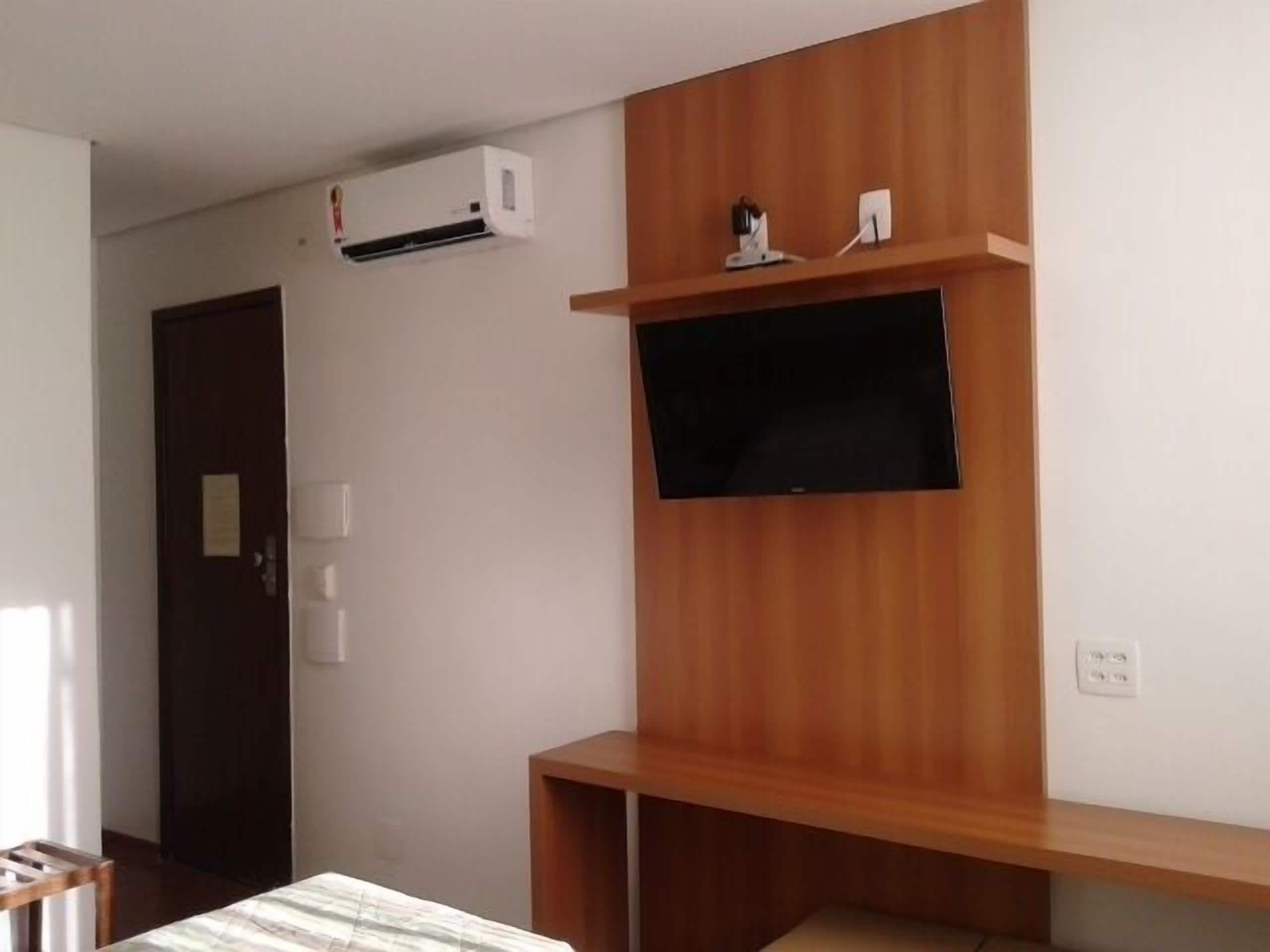 in-room safe, desk, soundproofing, free cots/infant beds