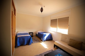 Apartament Comfort, 2 llits individuals | 1 dormitori, roba de llit d'alta qualitat i llits addicionals