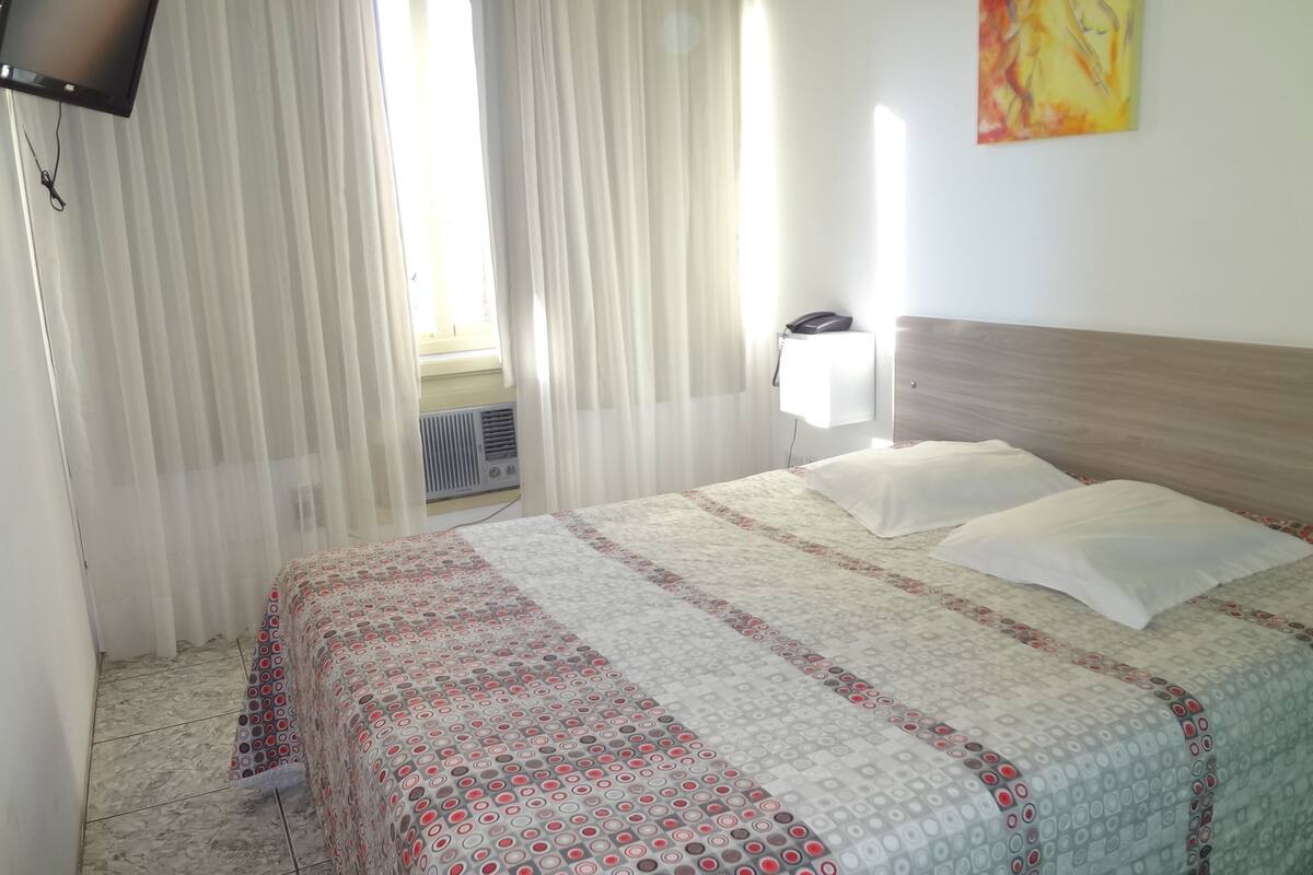 1 habitación, escritorio y wifi gratis