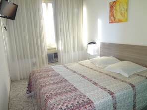 1 bedroom, desk, free WiFi - Residencial Jary Apart Hotel (Porto Alegre)