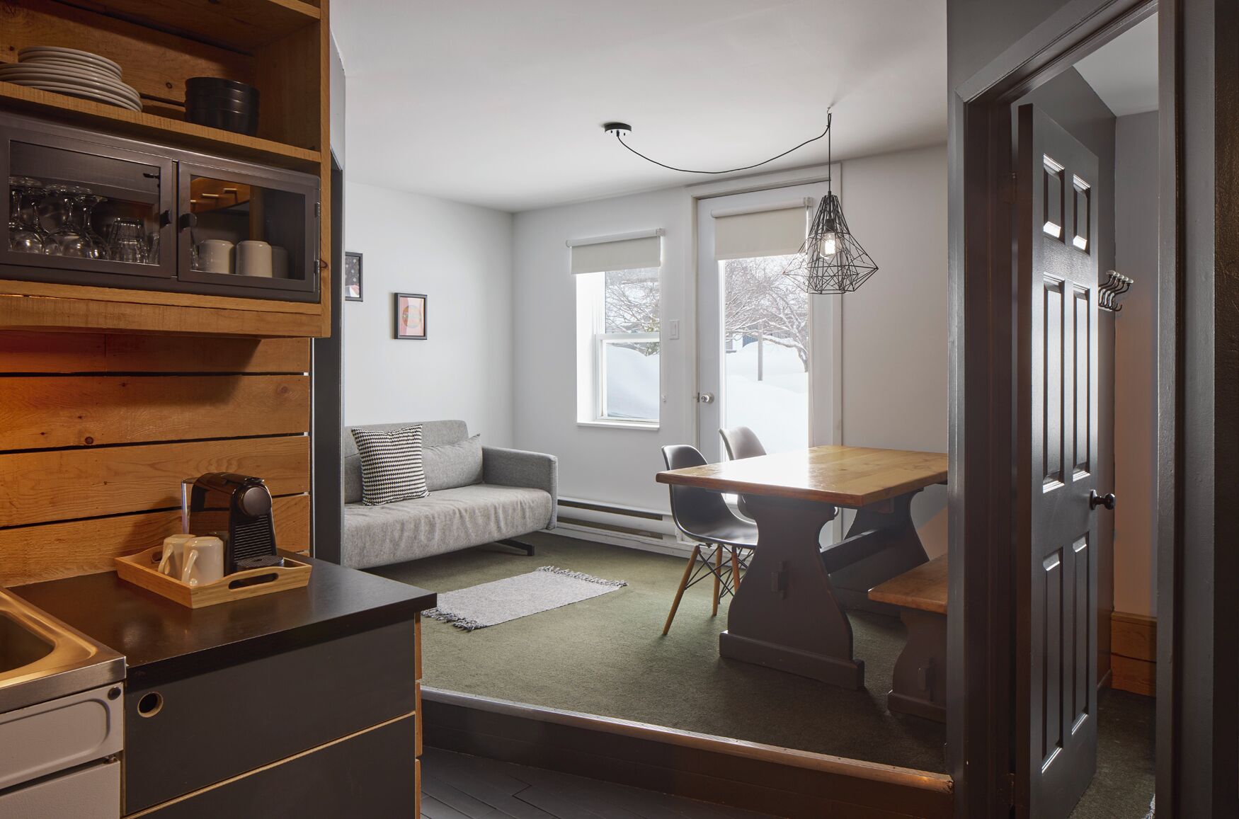 Standard Studio Suite, Multiple Beds, Kitchenette | Premium bedding, individually decorated, soundproofing