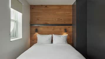 Standard Studio Suite, Multiple Beds, Kitchenette | Premium bedding, individually decorated, soundproofing