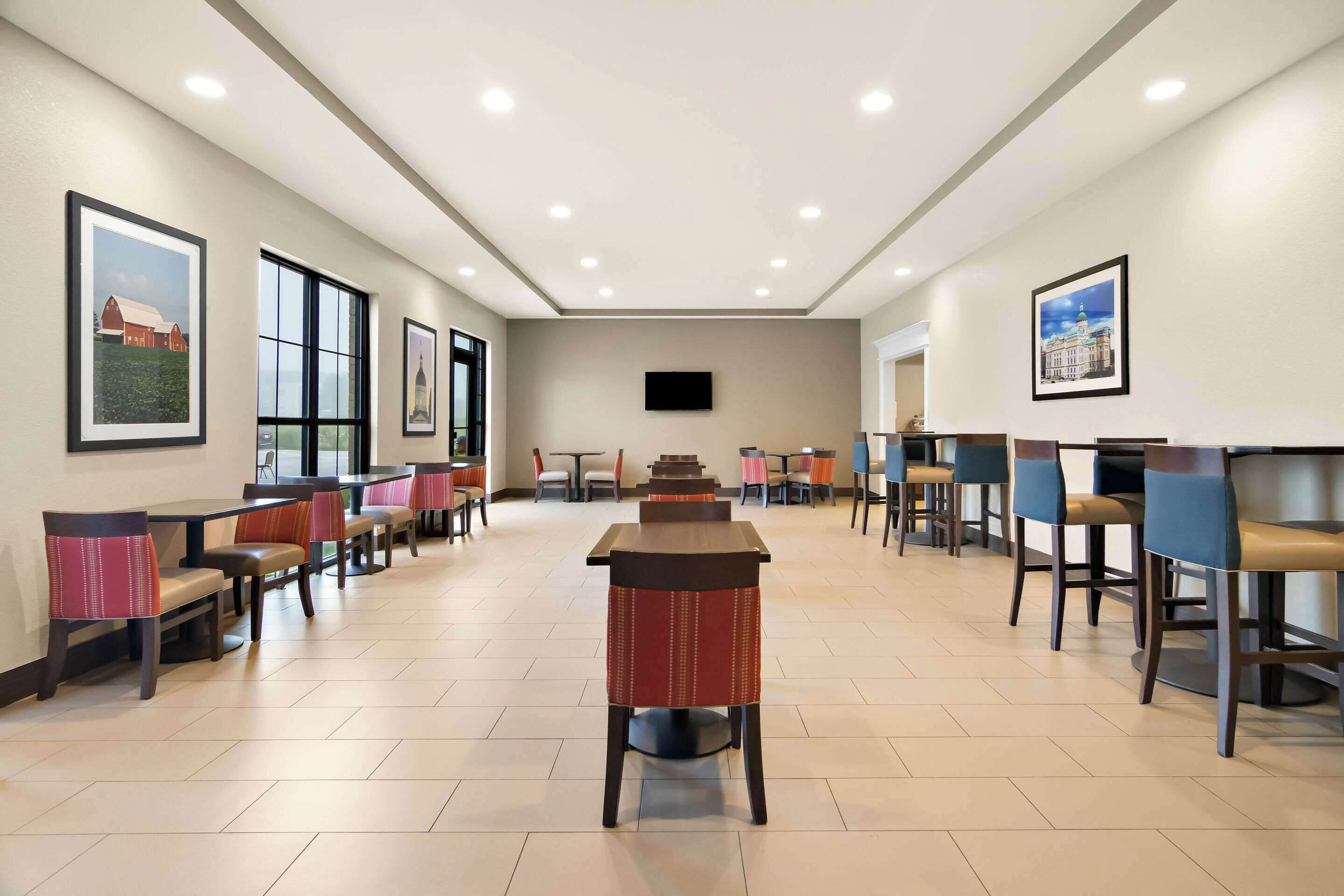 free daily continental breakfast