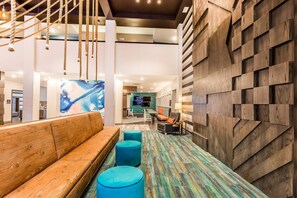 Lobby - Marina Bay Hotel & Suites, an Ascend Collection Hotel (Chincoteague)
