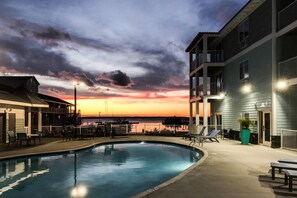 Exterior - Marina Bay Hotel & Suites, an Ascend Collection Hotel (Chincoteague)